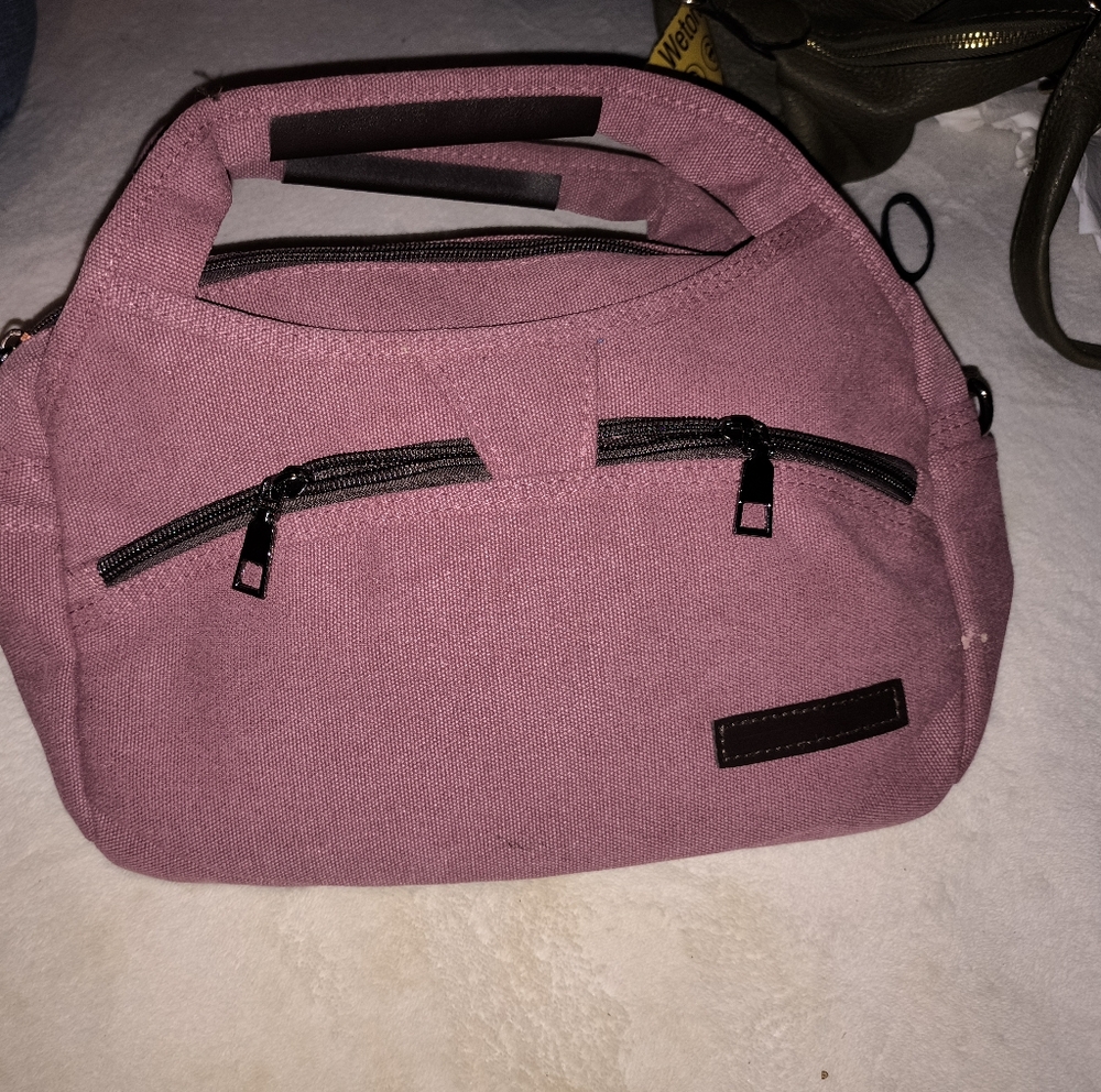 Stylish Pink Handbag - Picture 7 of 9